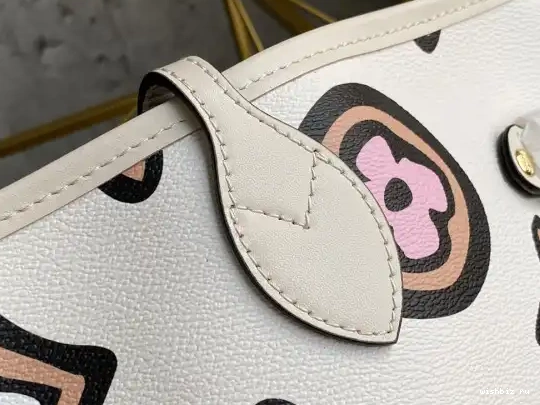 WIS MM NEVERFULL LOUIS VUITTON 0619